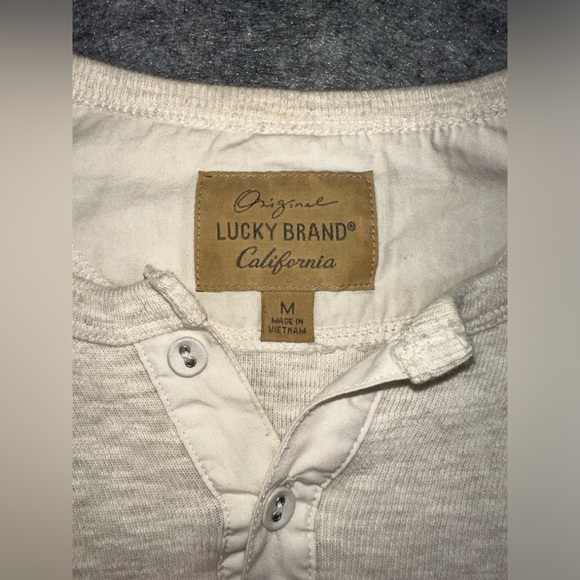 Lucky Brand Mens Medium long-sleeve Henley T-shirt - Picture 2 of 6